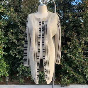 Mia Maddison Long Cardigan